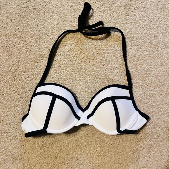 Small, Exhilaration brand swimsuit top - like new condition - Picture 1 of 3